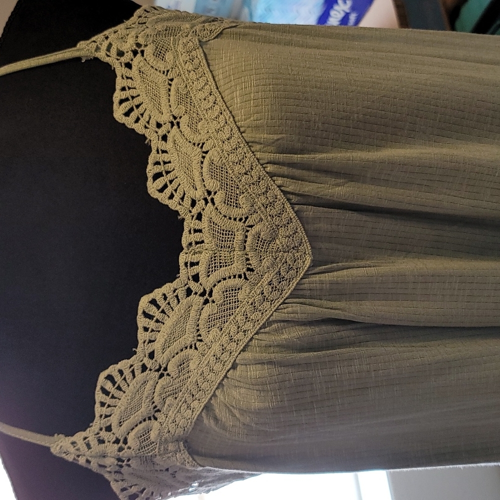 Maurice's Light Green Camisole.   Size XL. - Picture 2 of 5